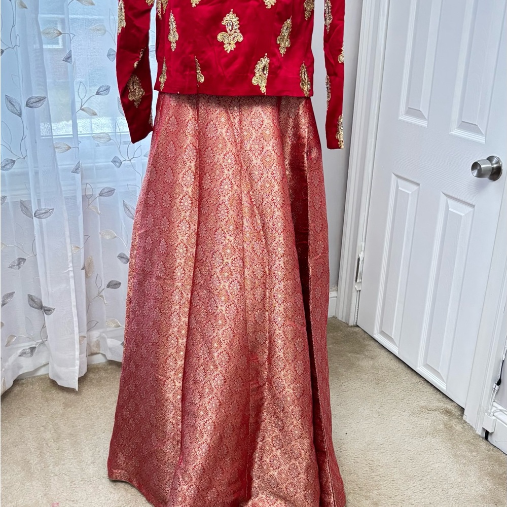 Elegant Red Brocade Maxi Skirt
